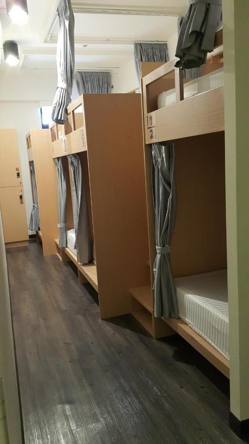 Fun Inn Taipei Hostel מראה חיצוני תמונה