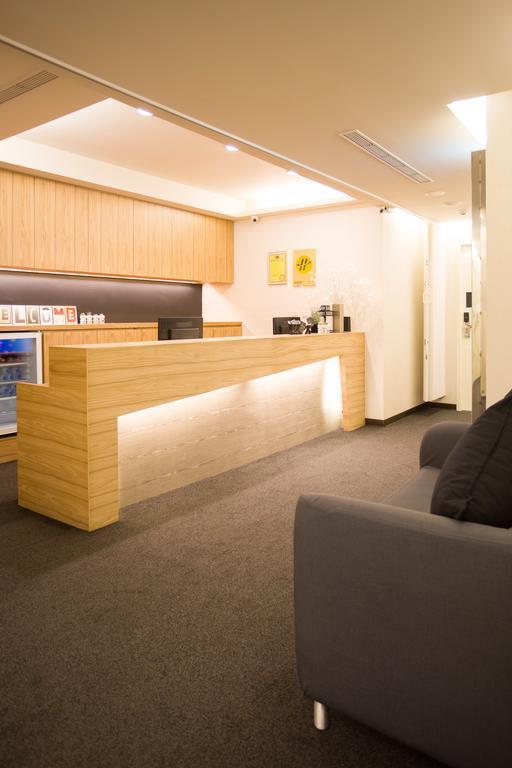 Fun Inn Taipei Hostel מראה חיצוני תמונה