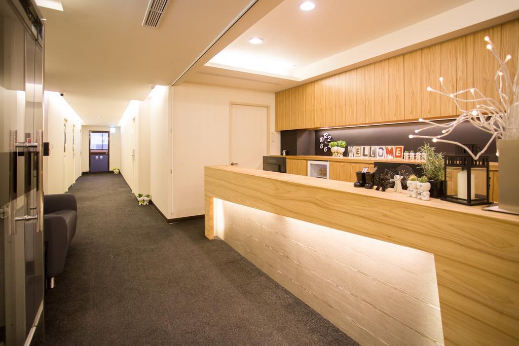 Fun Inn Taipei Hostel מראה חיצוני תמונה
